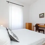 Regina Old Town 2br Terrace & Parking Porec