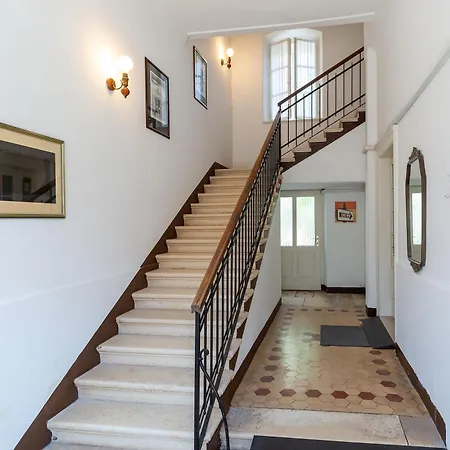 Regina Old Town Apartment 2Br Terrace & Parking