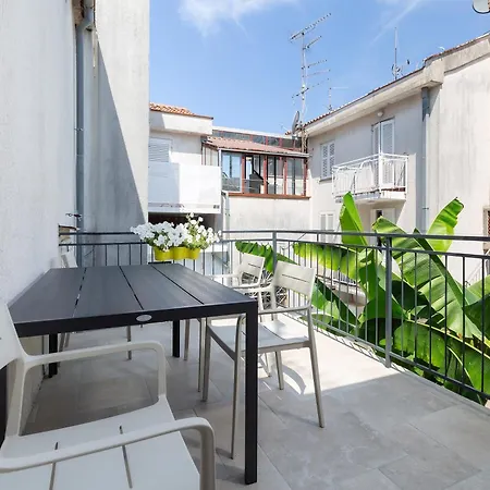 Διαμέρισμα Old Town With Terrace And Parking Πόρετς