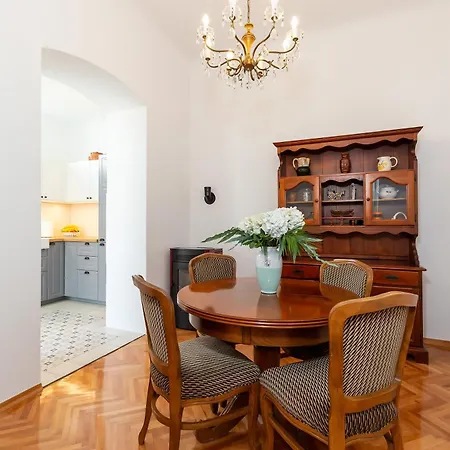 Apartman Old Town With Terrace And Parking *