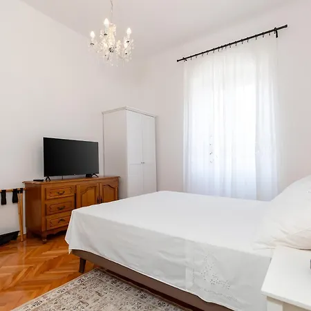 Apartament Old Town With Terrace And Parking *