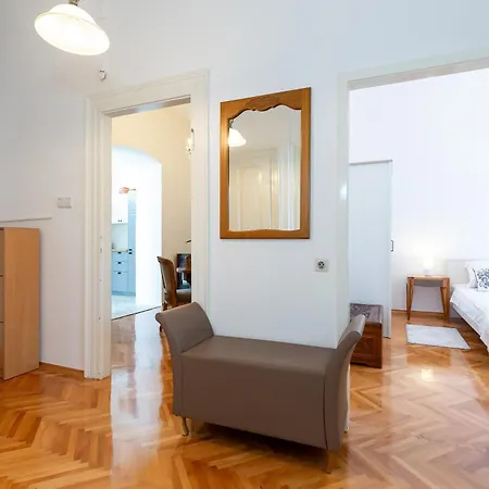 Apartament Old Town With Terrace And Parking Poreč